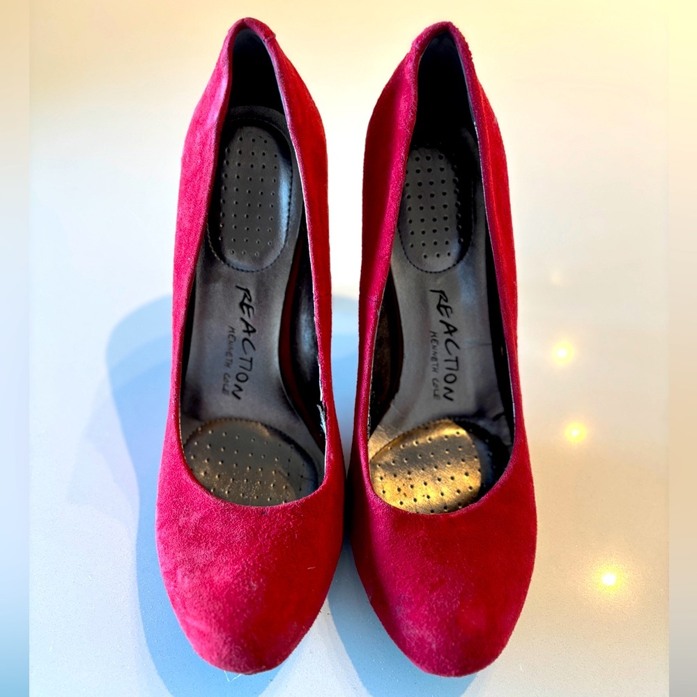 Kenneth Cole Reaction Ruby Red Joni Lee High Heel Pump Shoes
